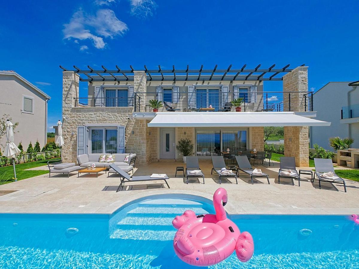 Villa Flamingo Kaštelir エクステリア 写真
