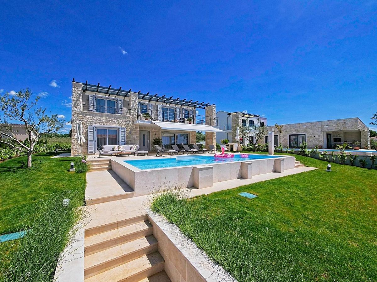 Villa Flamingo Kaštelir エクステリア 写真