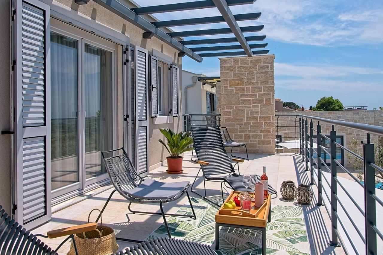 Villa Flamingo Kaštelir エクステリア 写真