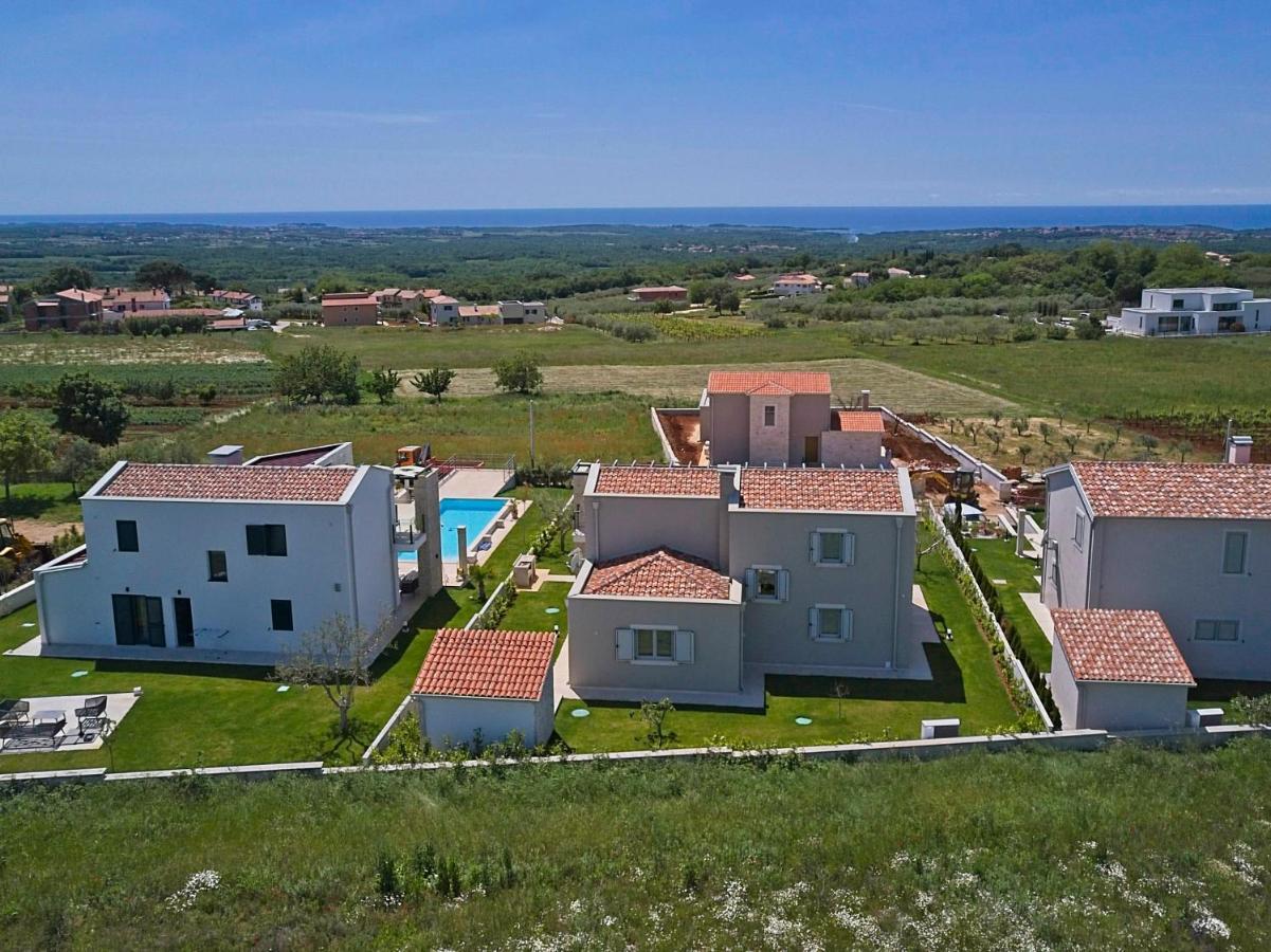 Villa Flamingo Kaštelir エクステリア 写真