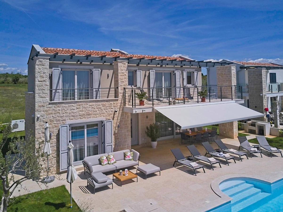 Villa Flamingo Kaštelir エクステリア 写真