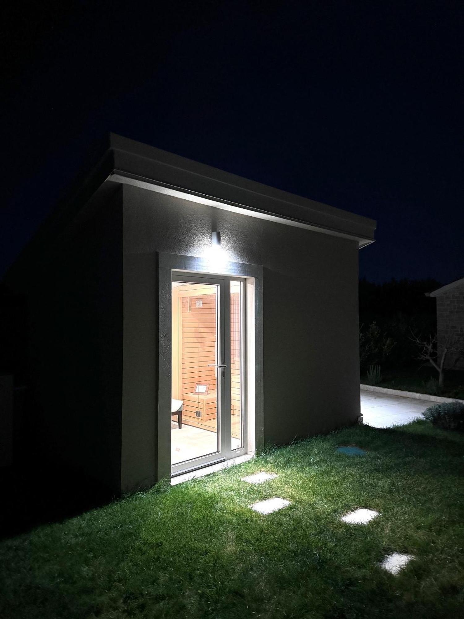 Villa Flamingo Kaštelir エクステリア 写真